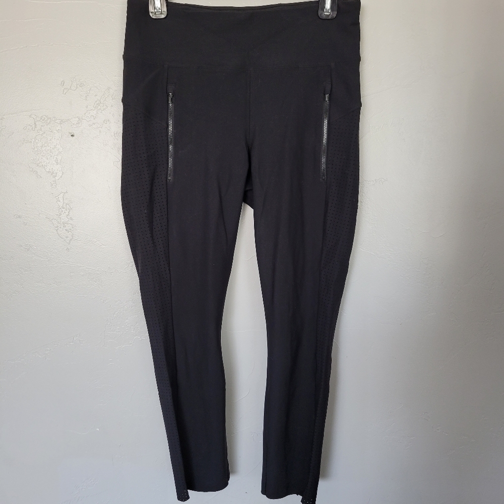 Athleta Stellar Small Black Cropped Athletic Pants Mesh Sides Zipper Pockets